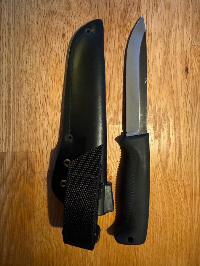 Sissipuukko Peltonen M95 - En kniv i nivå med Fällkniven S1 el A1 - Puukko