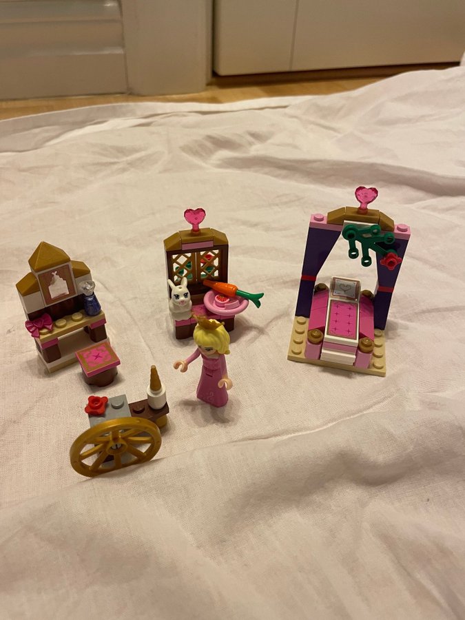 LEGO Disney Princess Törnrosas kungliga sovrum 41060 - komplett!