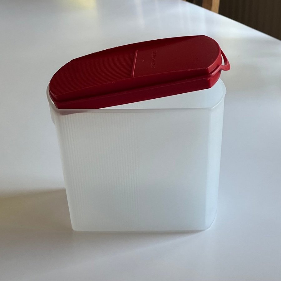 Tupperware SPACEMAKER 16 l rött lock