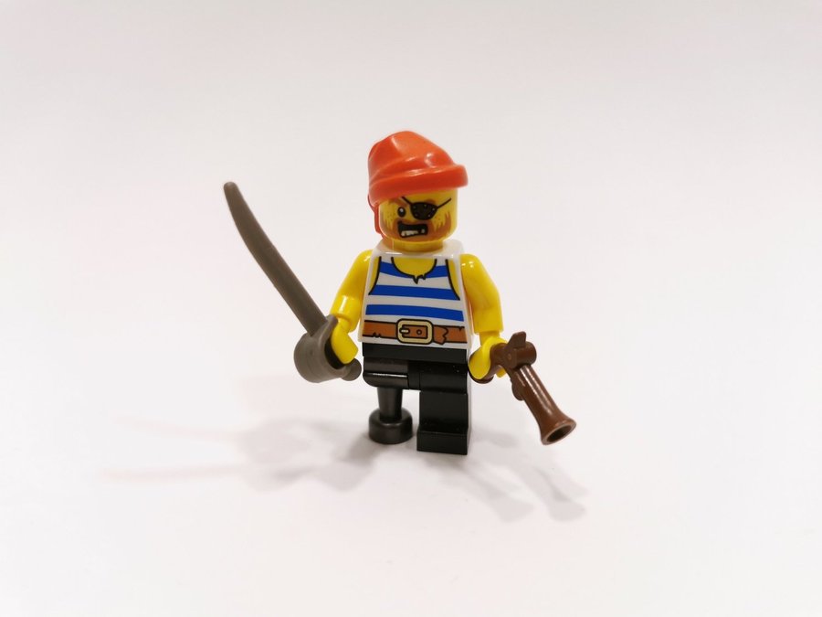 Lego - minifigur - pirates - sjörövare - pirat - vit / blå (ny vara)