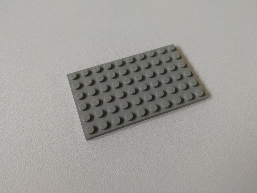 Lego - platta - plate - bas - 6x10 - part 3033 - ljusgrå (old light gray)