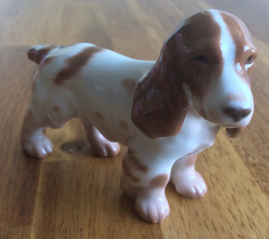 Porcelænsfigur af en Cocker Spaniel