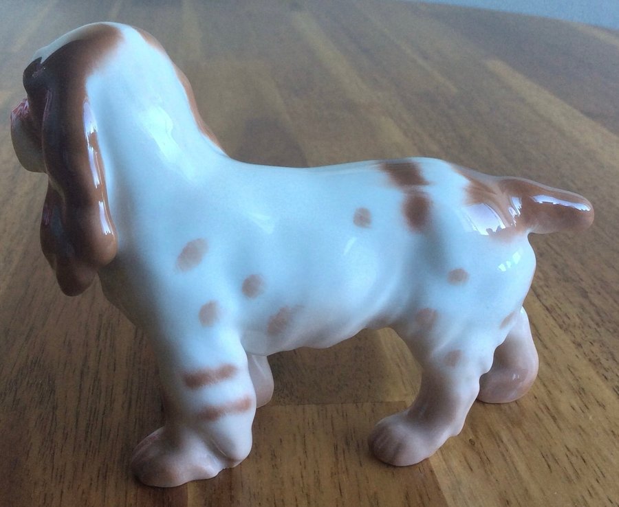 Porcelænsfigur af en Cocker Spaniel