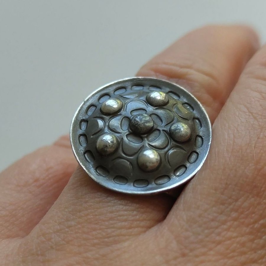 Ring Jorgen Jensen design