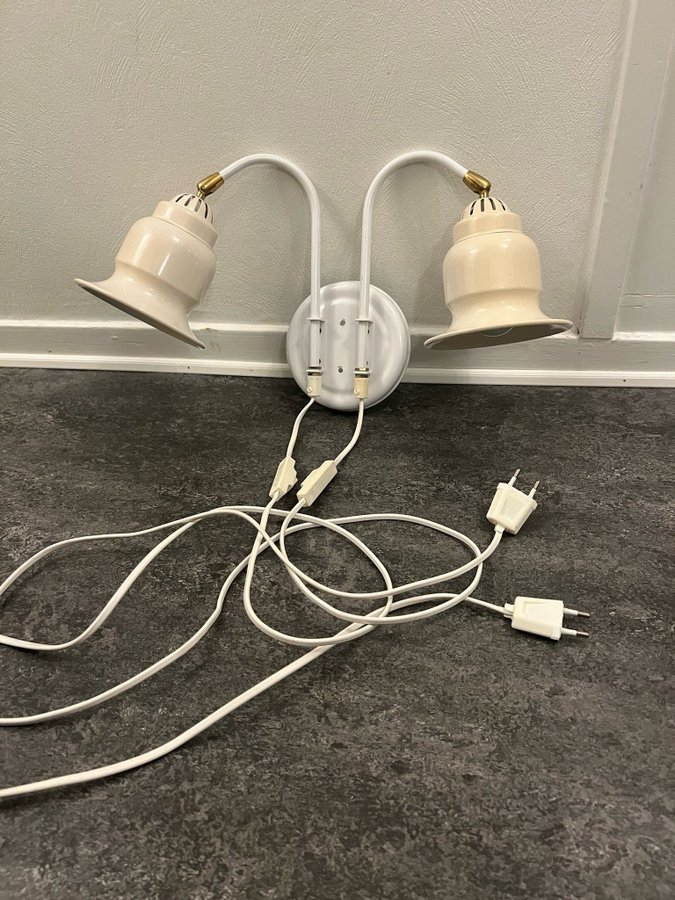 Retro Vägglampa med två armar