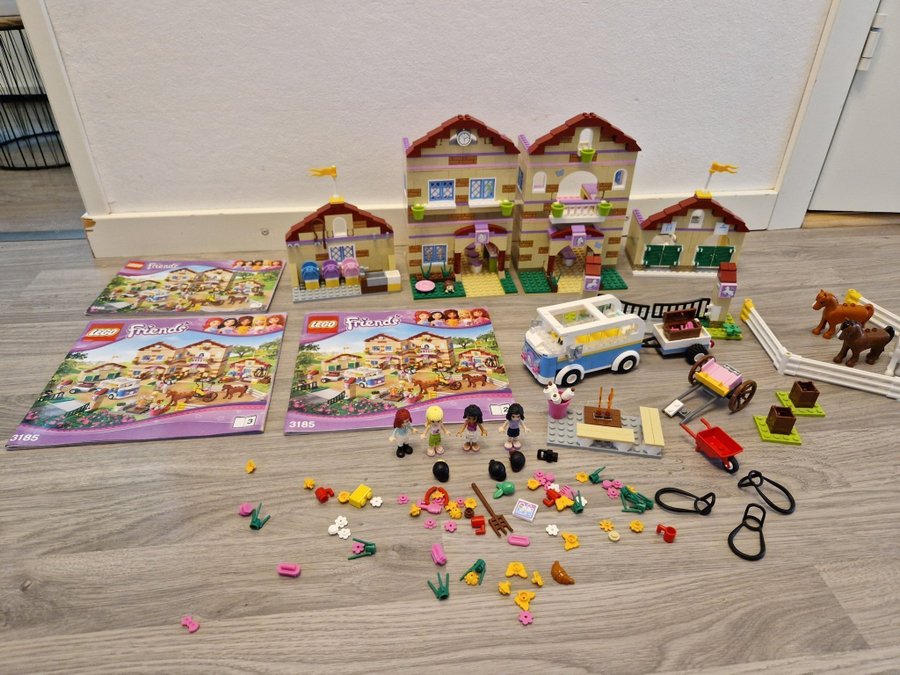 Lego friends 3185 Heartlake summer riding camp stall