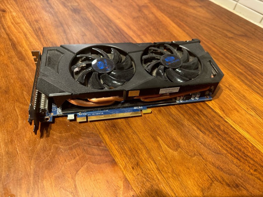 Sapphire HD 7870