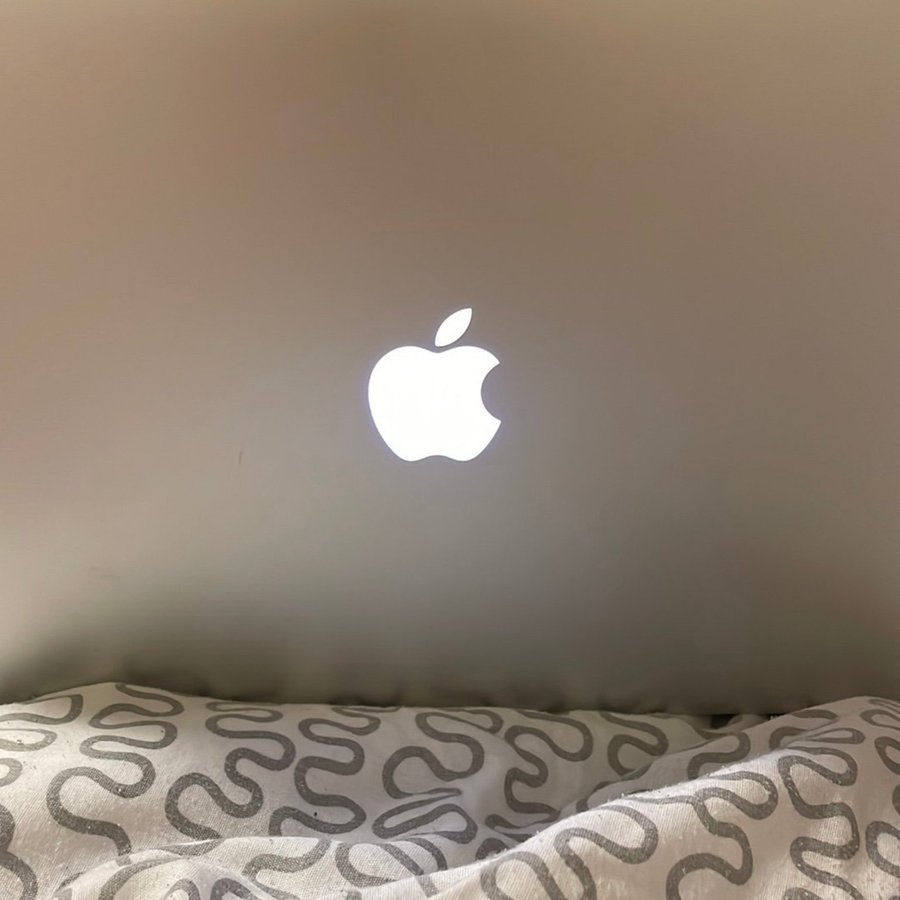 MacBook Air 256 GB i7