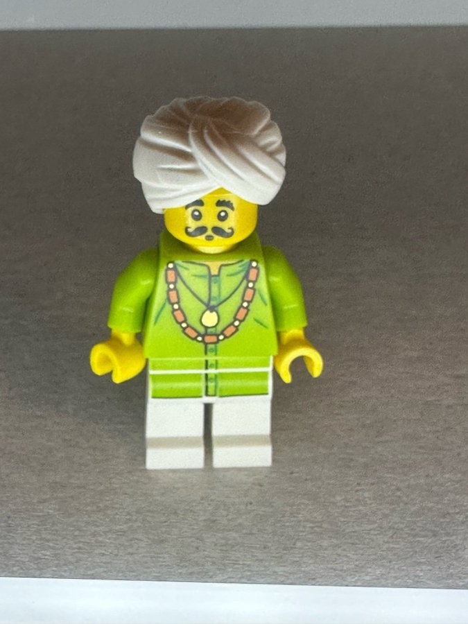 Lego Minifigur - Snake Charmer