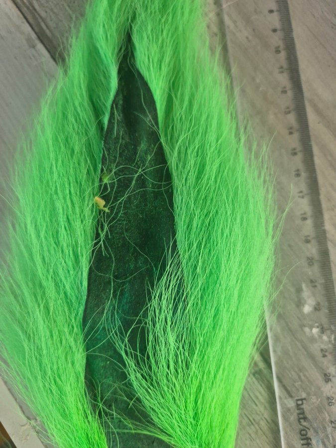 Bucktail grön 30cm