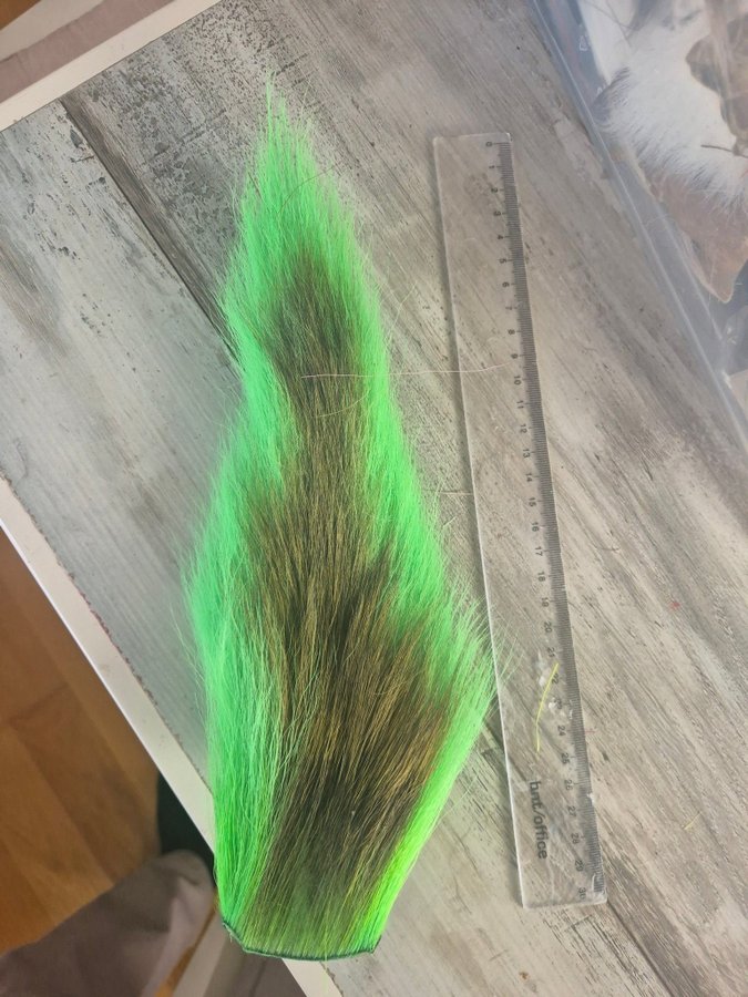 Bucktail grön 30cm