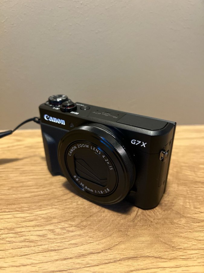 Canon G7X