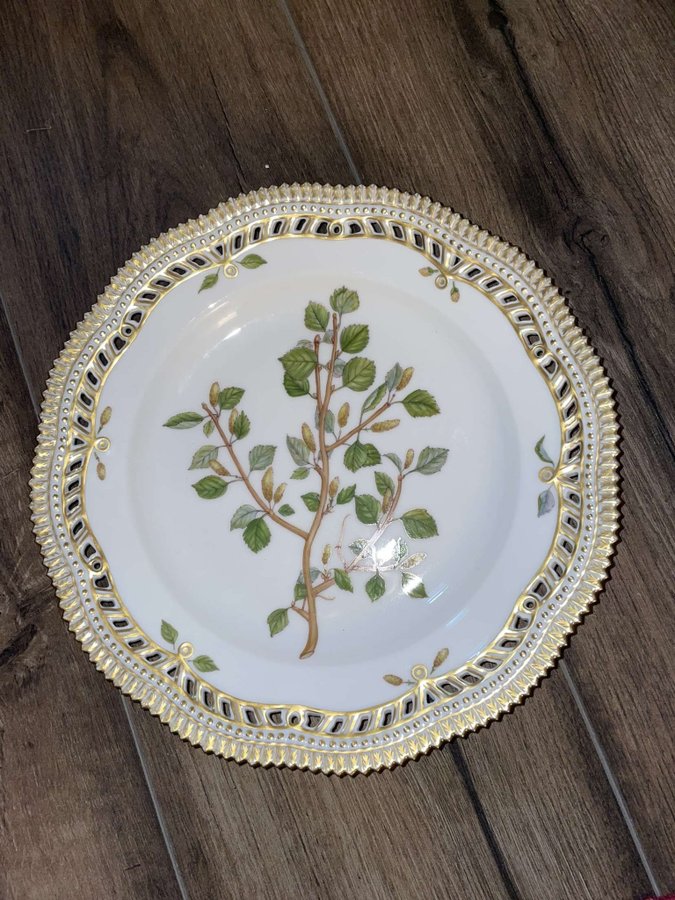 Royal Copenhagen Betula Plate