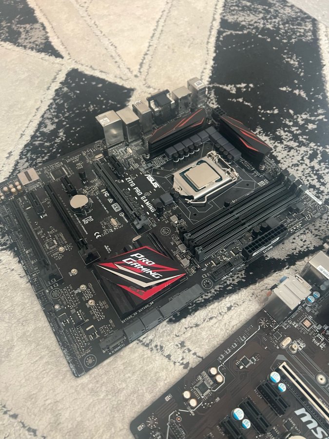 ASUS Z170-A  MSI Z170A Gaming Pro