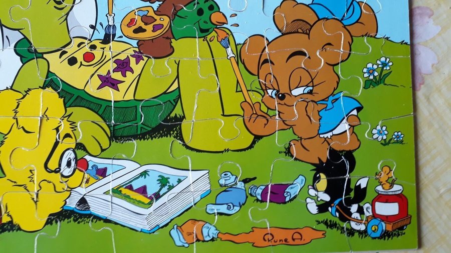 FINNS DETTA KVAR? Pussel Puzzle BAMSE Kärnan 37x42cm !