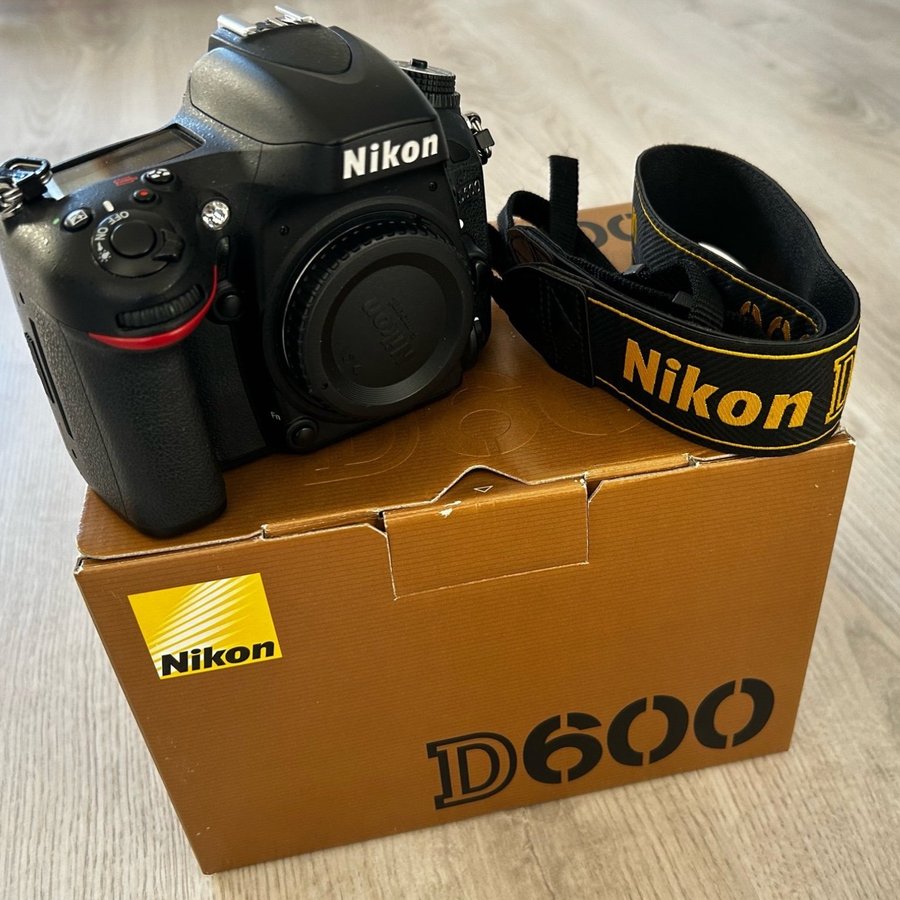 Nikon D600