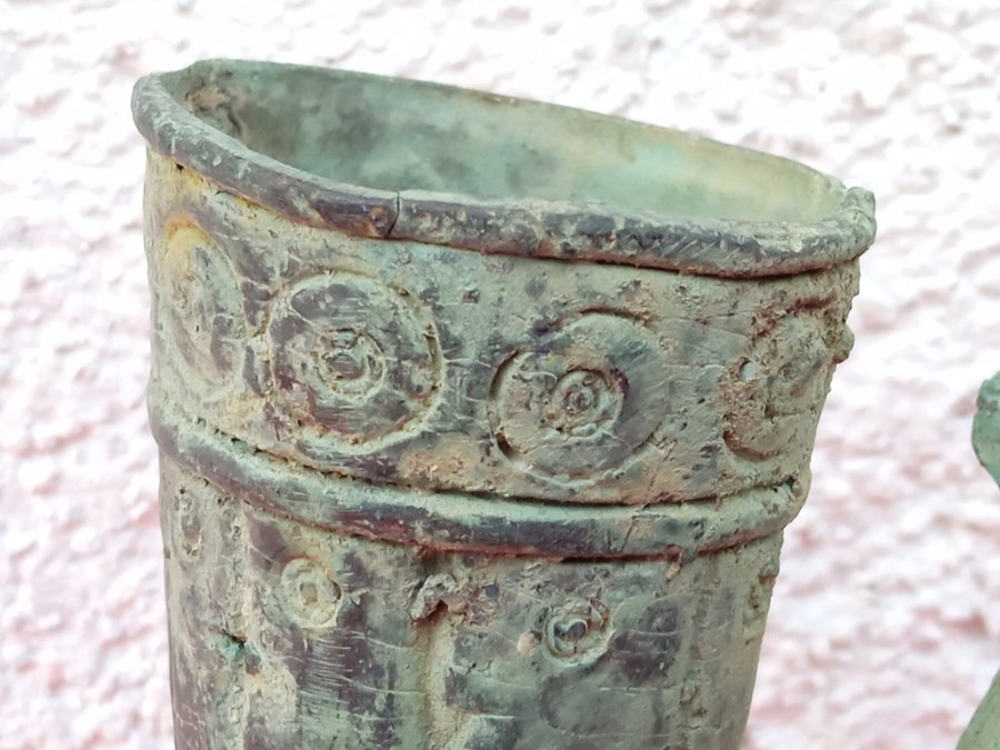 ANCIENT ROMAN BRONZE DRINKING VESSEL VOTIVE RYTON, 1ST CENTURY AD