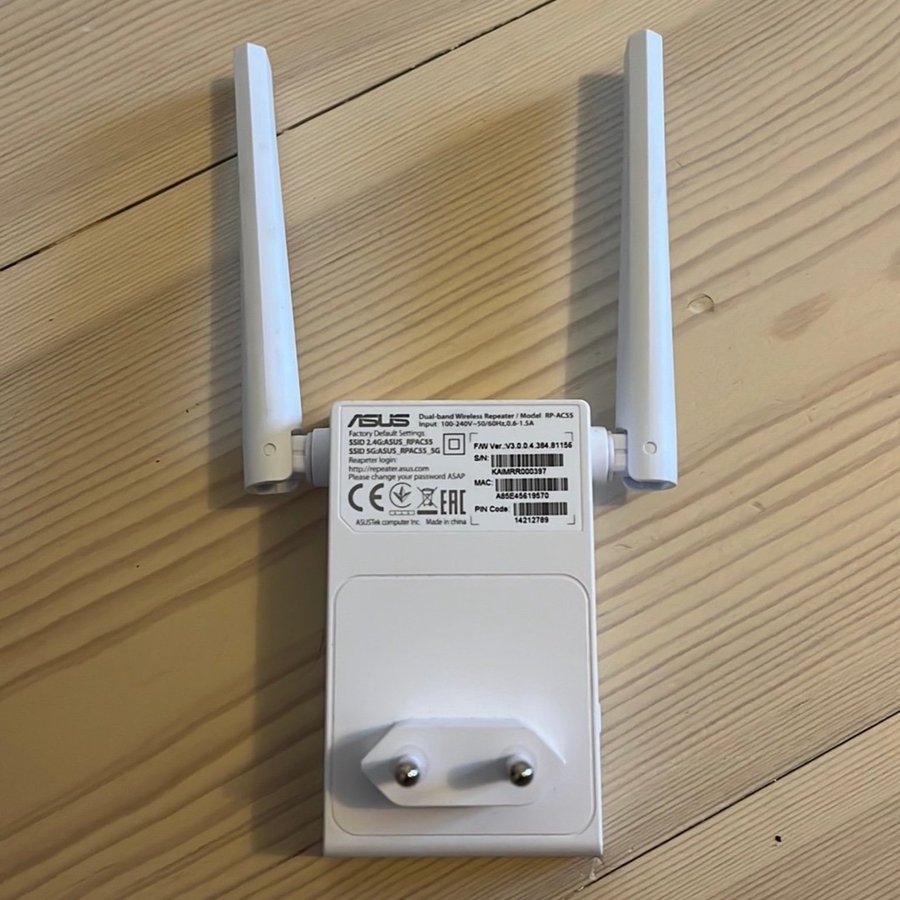 ASUS RP-AC55 Dual-band Wireless Repeater