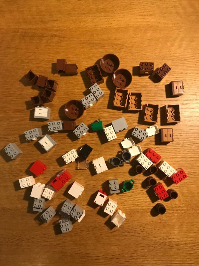 Lego - Lådor, tunnor och annan förvaring.