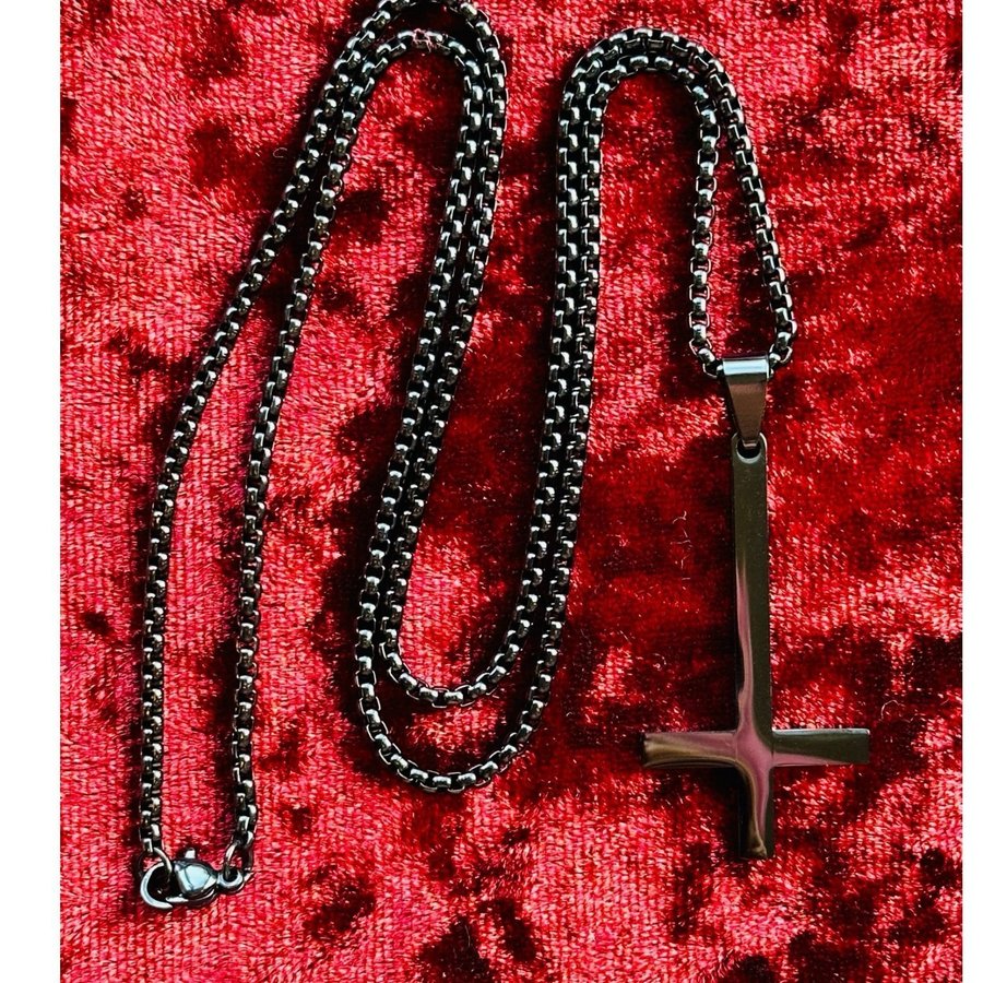 Svart halsband m inverterat kors Rostfritt stål Metal Rock Goth Satanic Wiccan