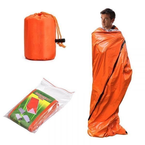 Nödsituationspåse / termisk filt / thermal blanket / emergency bag. 90 x 210 cm.