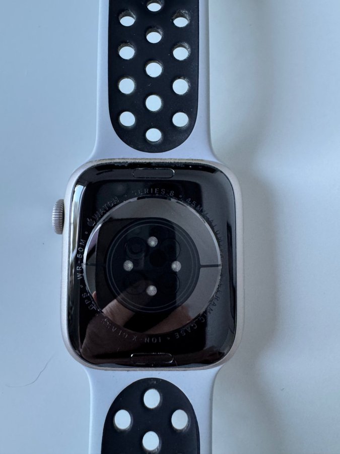 Apple Watch Series 8 GPS 45mm Starlight Aluminum