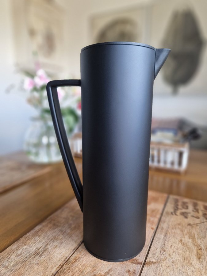 Stelton, termoskanna svart