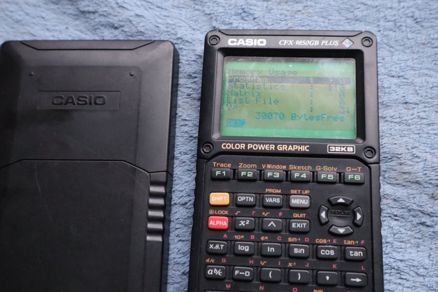 Casio CFX-9850GB Plus