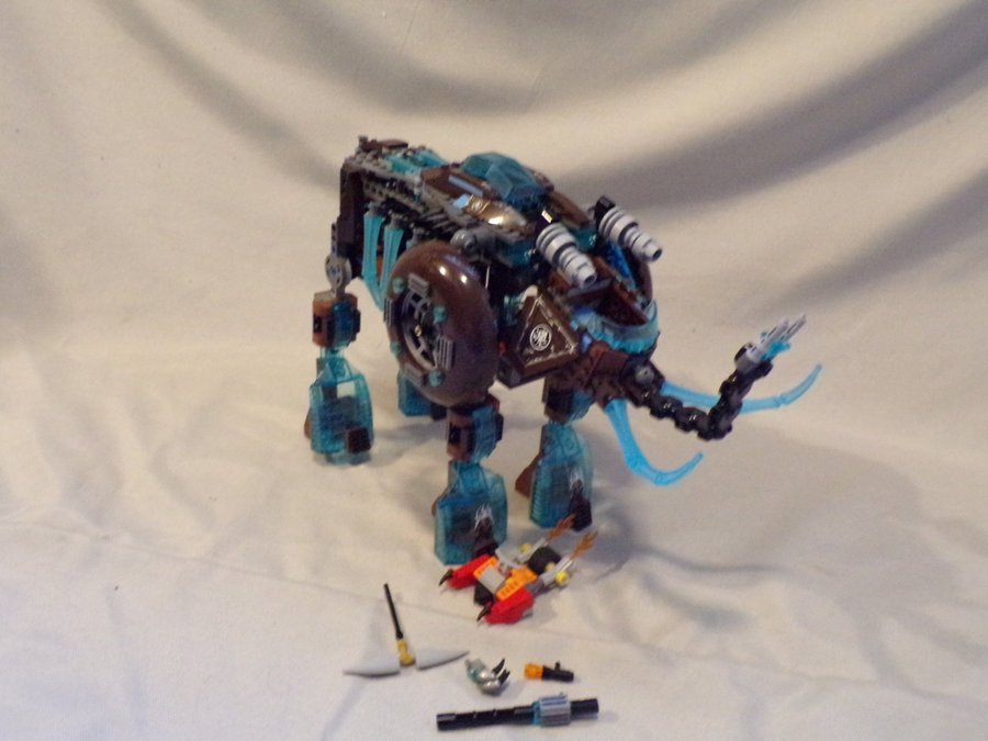 Lego Chima 70145 Maula’s Ice Mammoth stomper