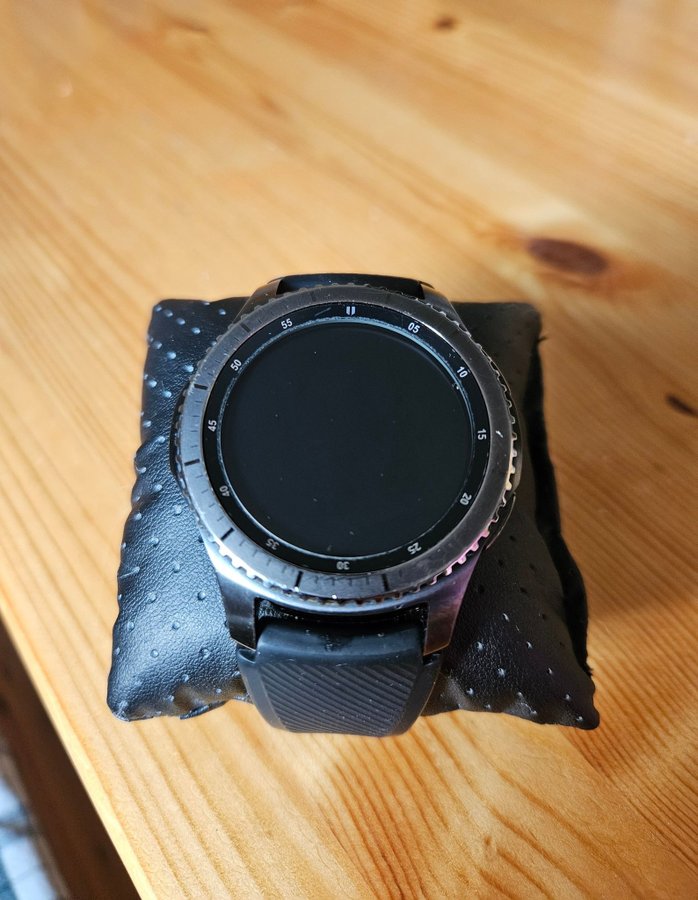 Samsung Gear S3 Frontier Smartwatch