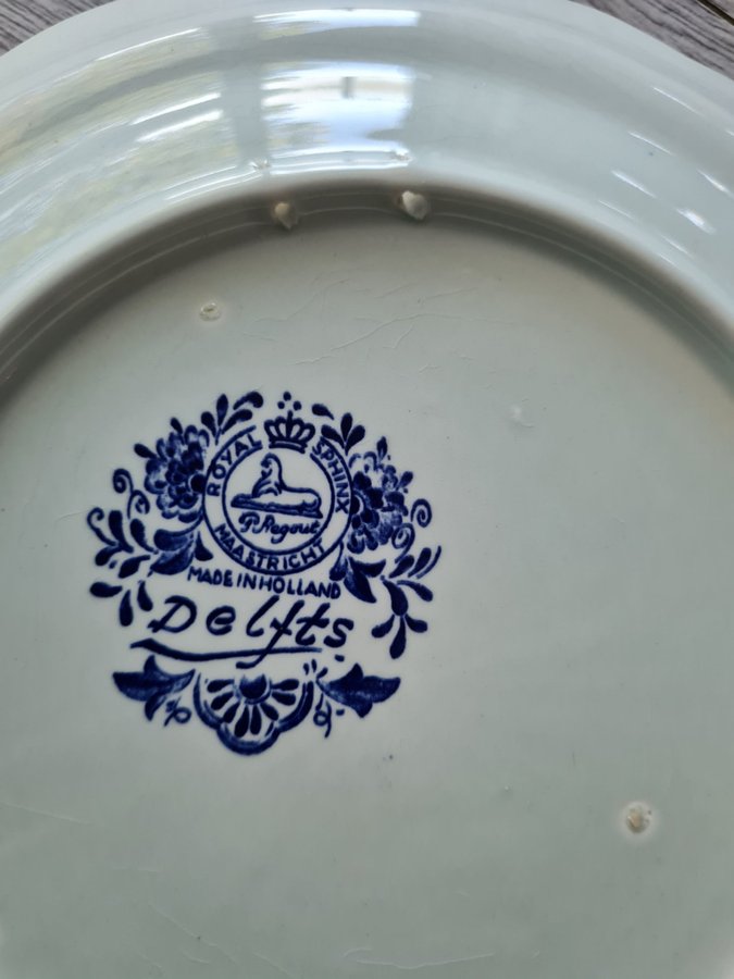 Royal Sphinx Delft Väggtallrik. I mycket fint begagnat skick.