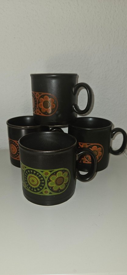 4 x Staffordshire Pottery krus / grøn / orange