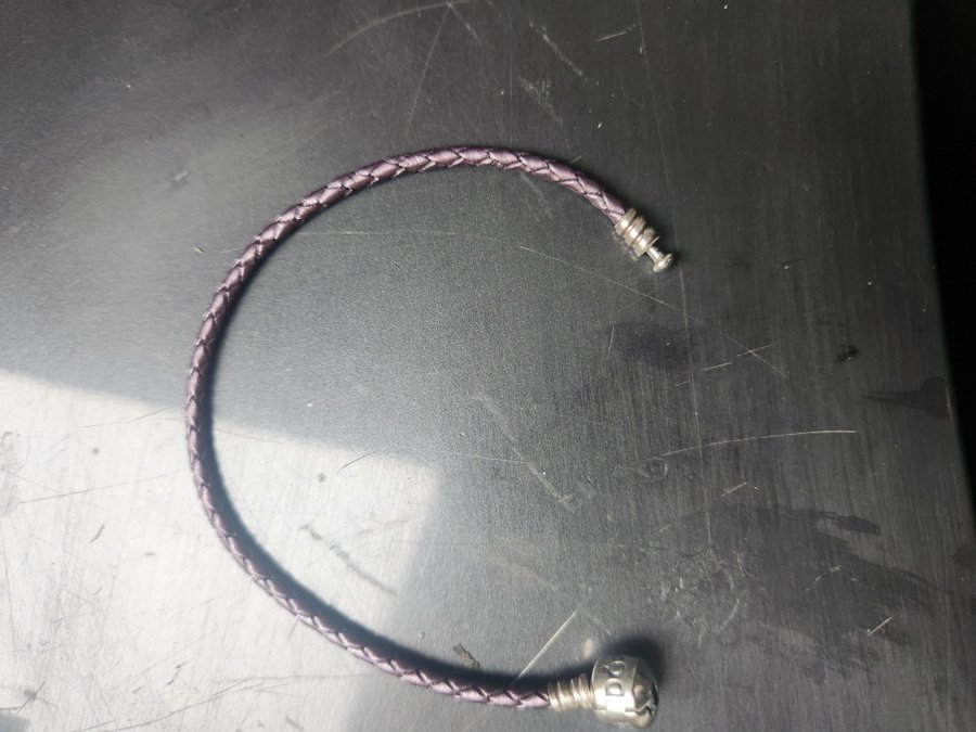 Pandora armbånd I læder 19cm