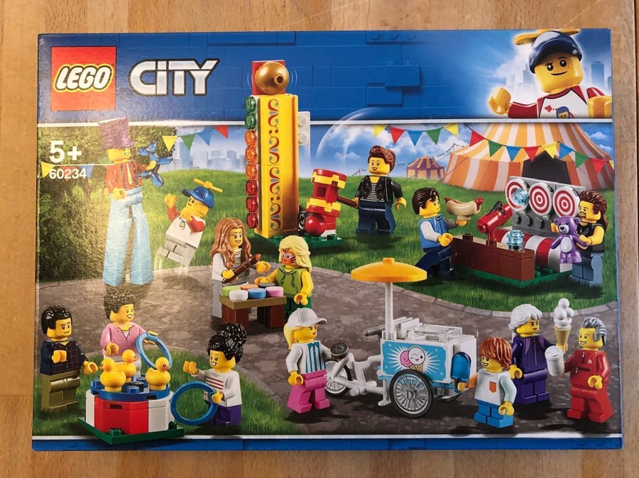 LEGO CITY - People Pack - Fun Fair - Tivoli - 60234 - Oöppnad