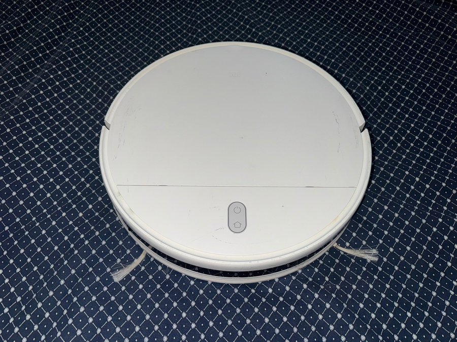 Xiaomi Mi Robot Vacuum- Mop Essential