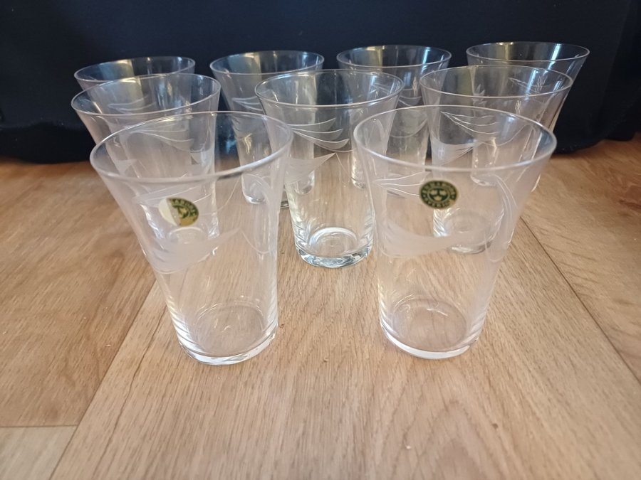 9st Äldre selterglas/vattenglas med slipad dekor. Emmaboda