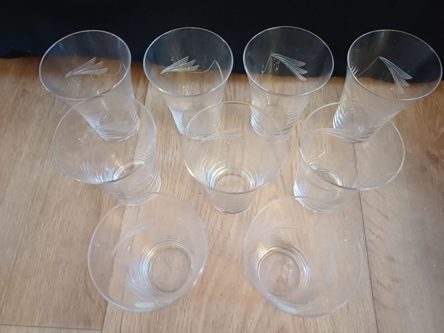 9st Äldre selterglas/vattenglas med slipad dekor. Emmaboda