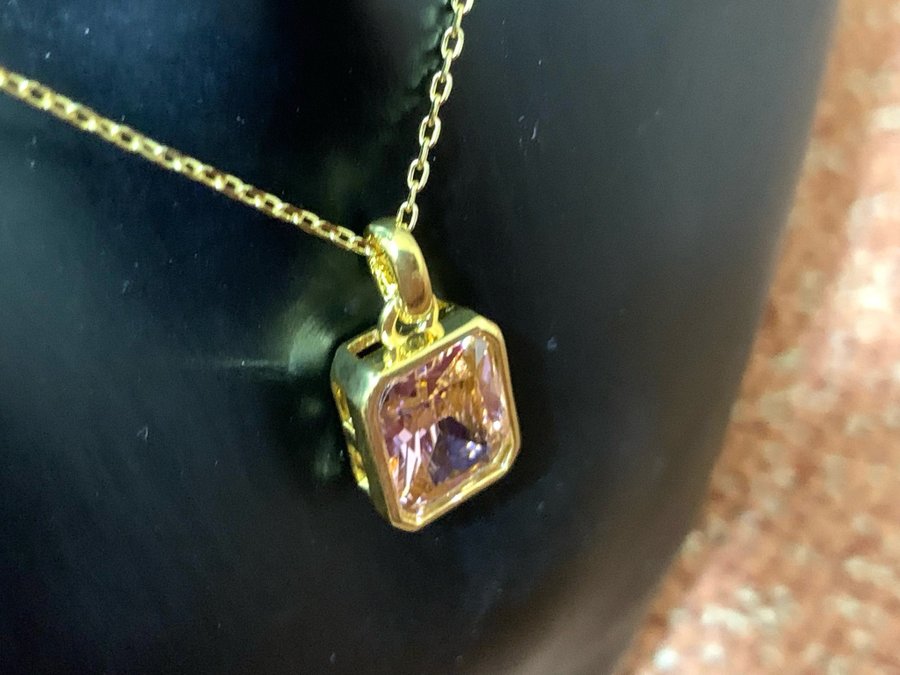 Gold Pendant - pink kunzite- 18k gold women jewelry- stone Queen