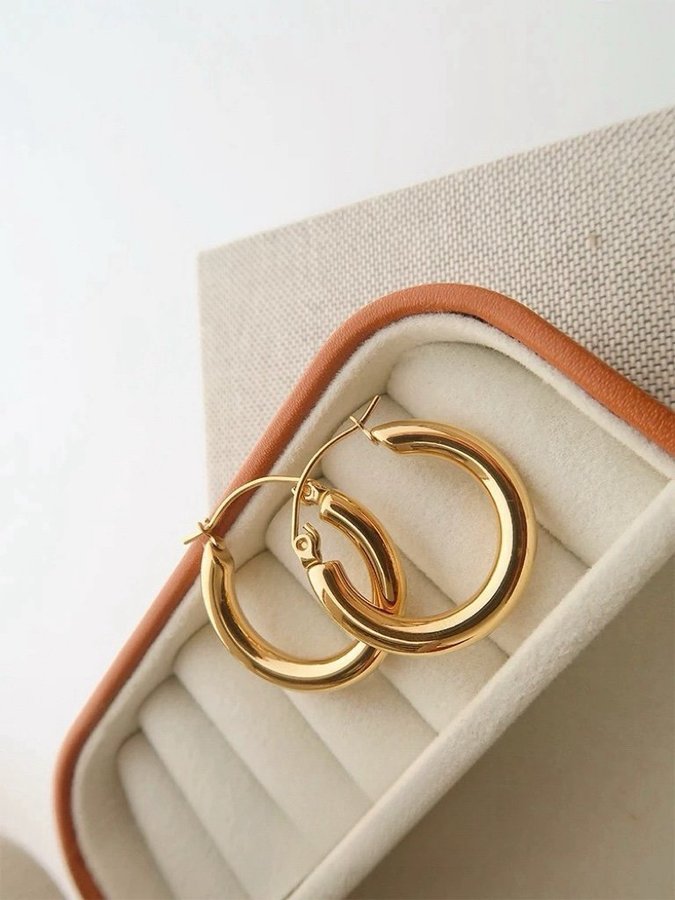 Hoops, gold plated with 18K gold örhängen