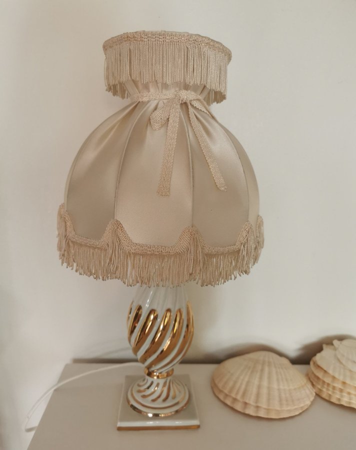 Italy bordslampa~gold,white~Vintage tablelamp~