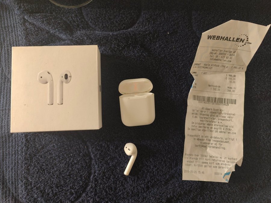 Apple AirPods Gen 2 2nd generation Laddnings etui och HÖGER hörlur Original