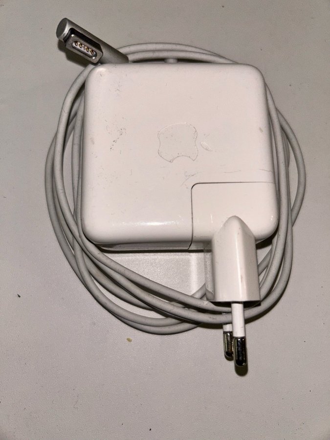 Apple MagSafe Strömförsörjning