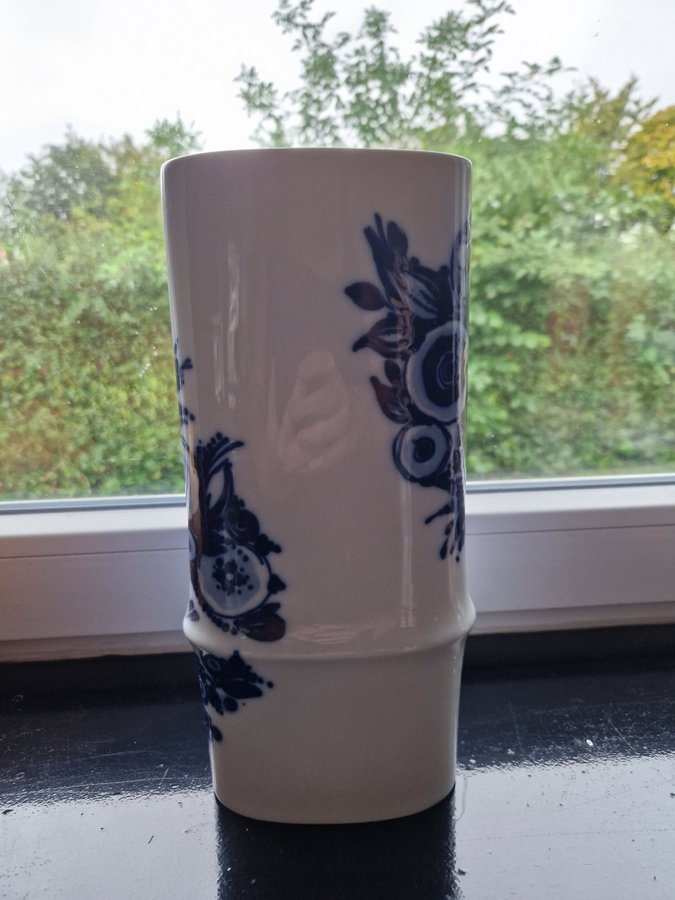 RARE ITEM. BJørn Wiinblad Rosenthal Studio-Line Vase