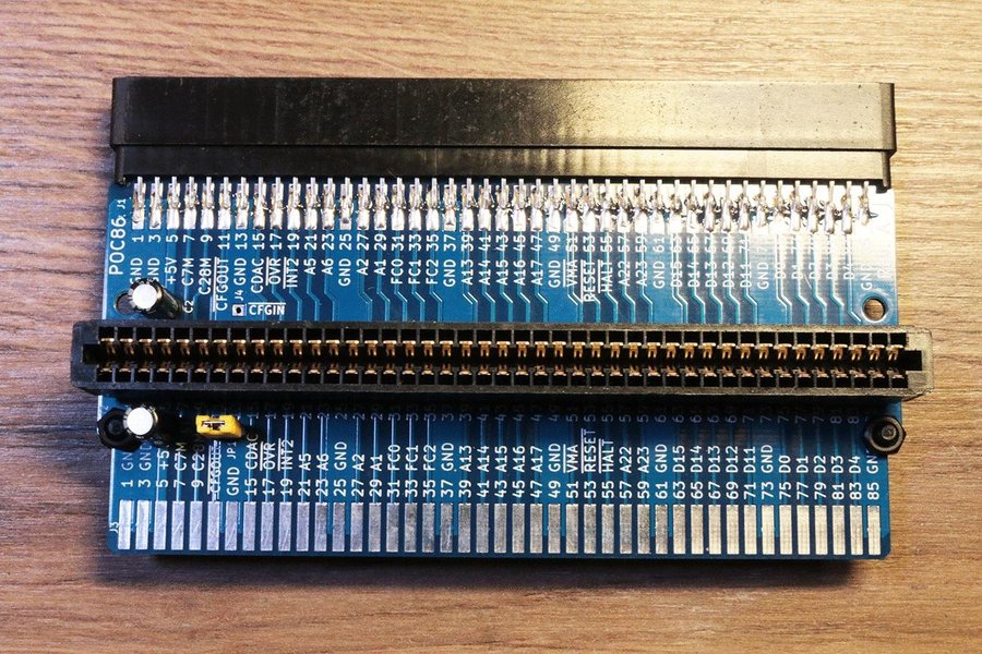 A500 CPU Slot + Zorro II Slot Expanders - Omvandlar Sidoexpansionen