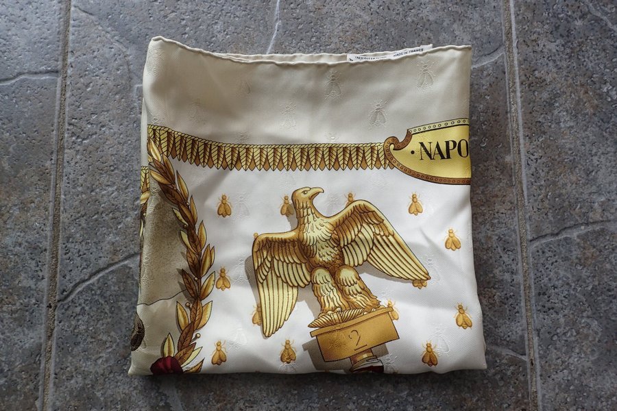 Fantastisk Hermès Scarf "Napoléon"