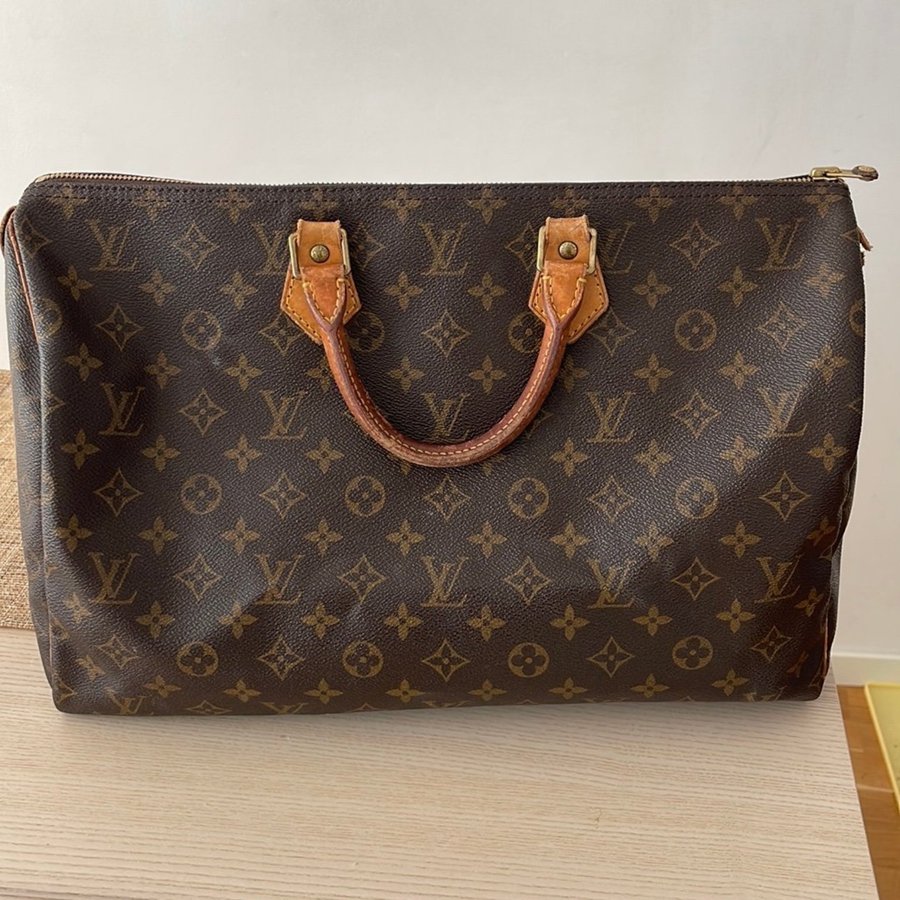 Louis Vuitton Speedy 40