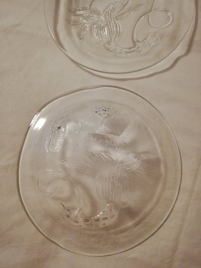 8 ST ARABIA FINLAND GLAS TALLRIKAR DIAMETER 17CM