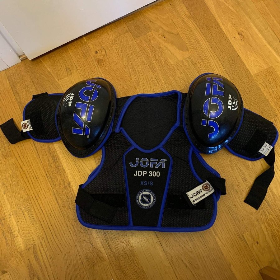 Jofa hockey axelskydd JDP 300 Storlek 150-160 XS/S ice hockey shoulder pads