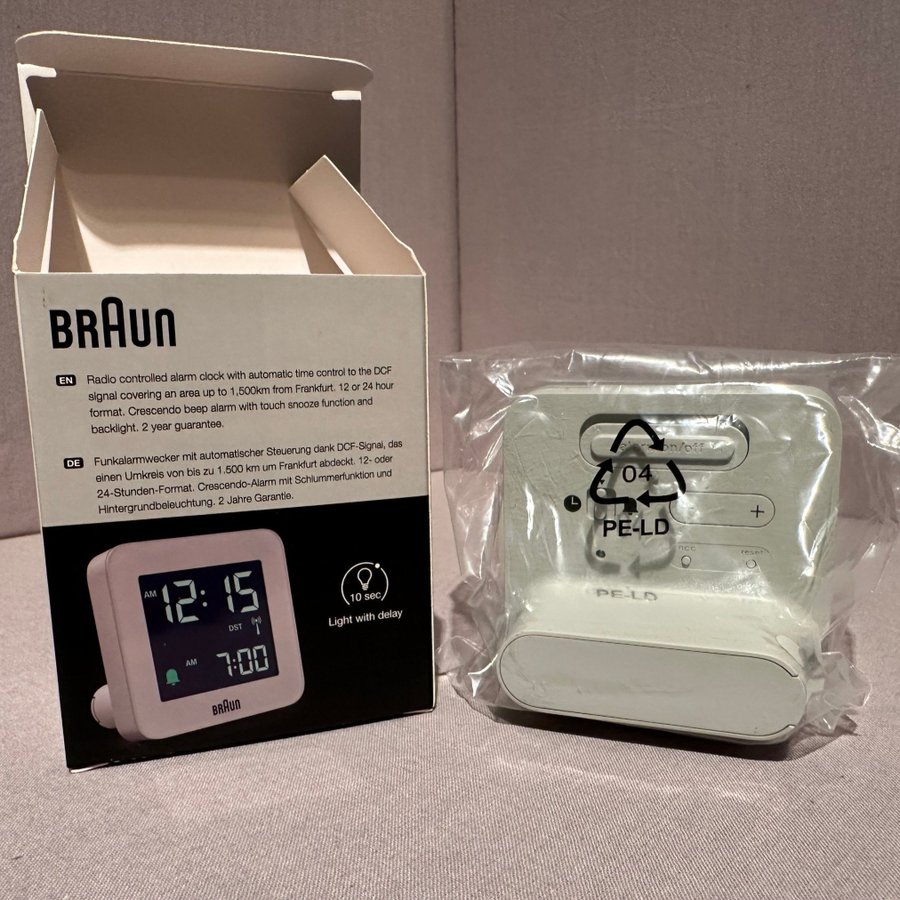 Braun Digital Radio Controlled Alarm Clock – Väckarklocka – Vit/Svart