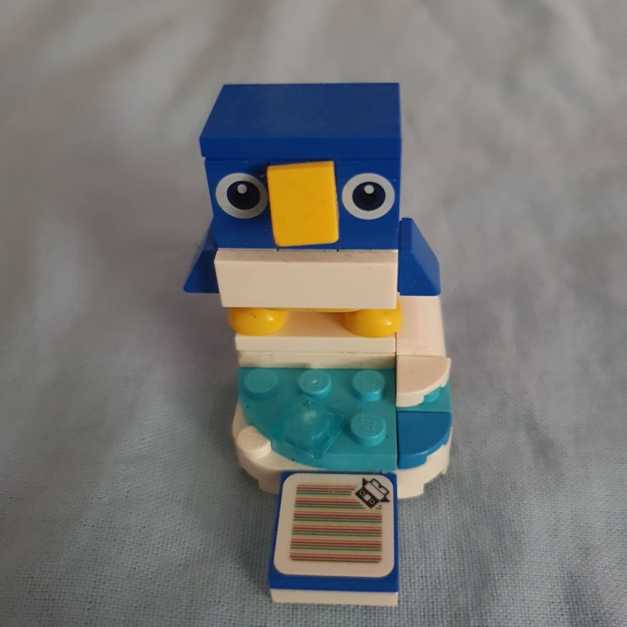 LEGOMario 4 Baby Penguin